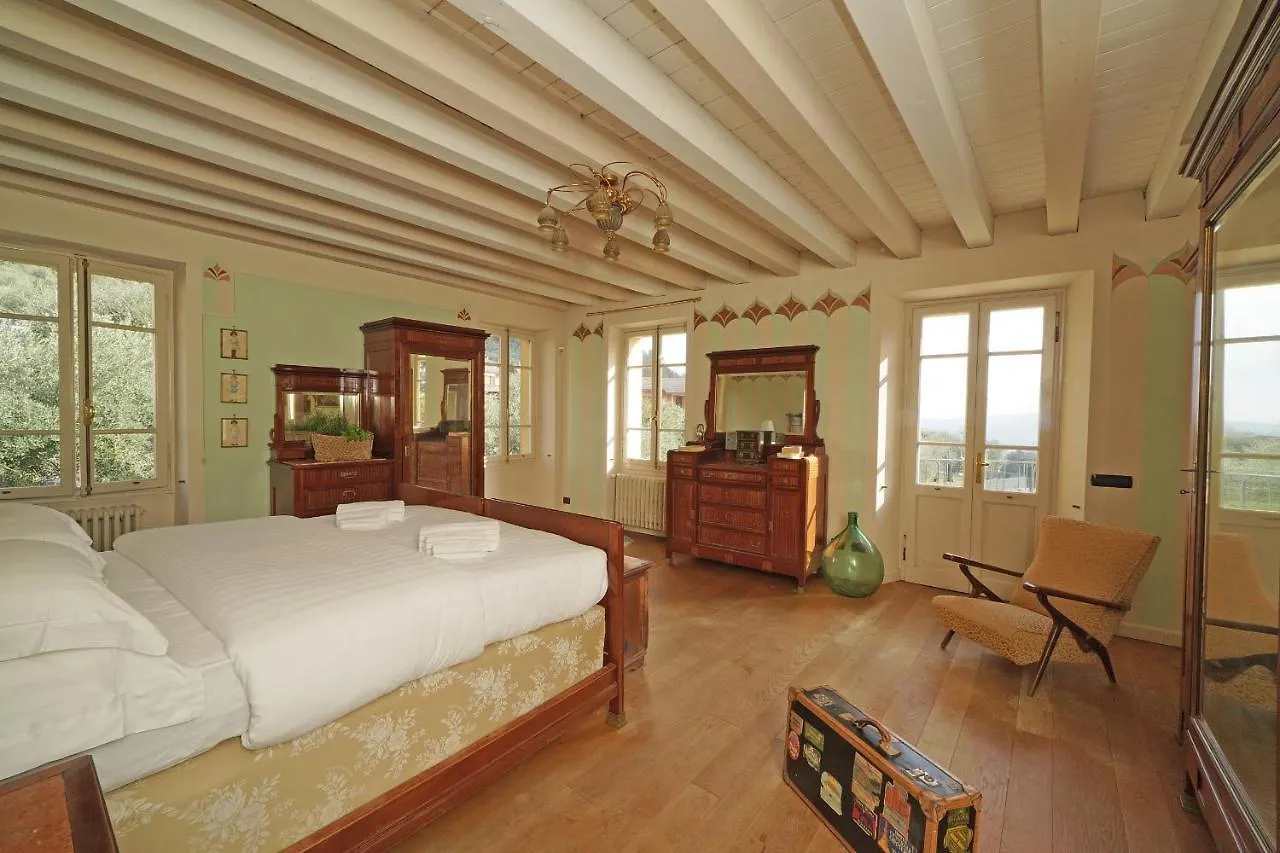 Villa Frida Salo Italy