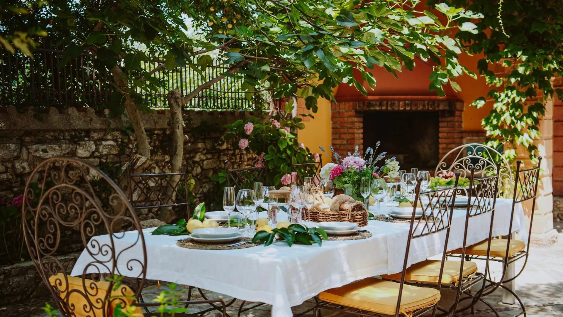 Villa Frida Salo Italy
